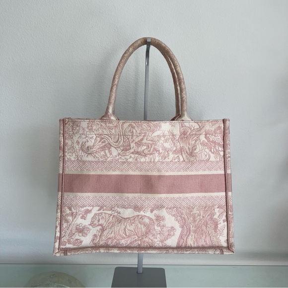 DIOR Ecru and Pink Toile de Jouy Medium Book Tote Bag / DIOR Book Tote Bag - Picture 12 of 15